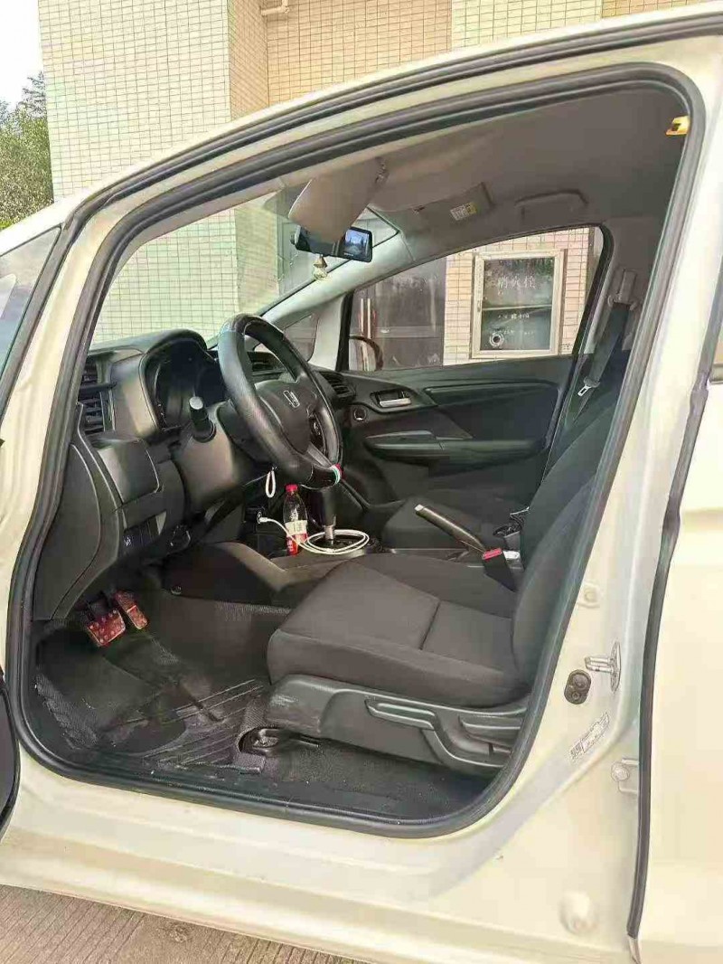 钦州19年本田飞度5