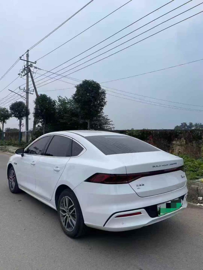 济南25年比亚迪秦7