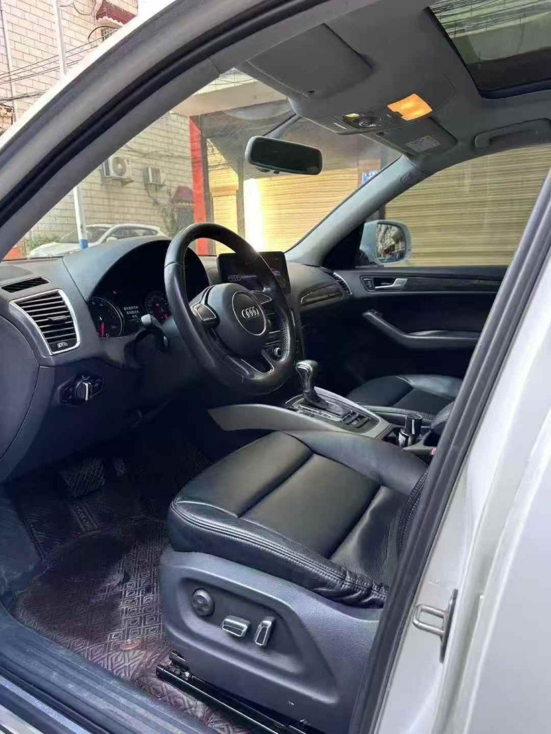 长沙14年奥迪Q54