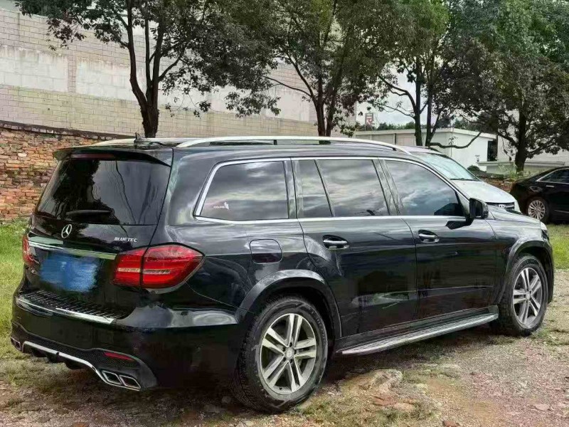 临沧13年奔驰GL8