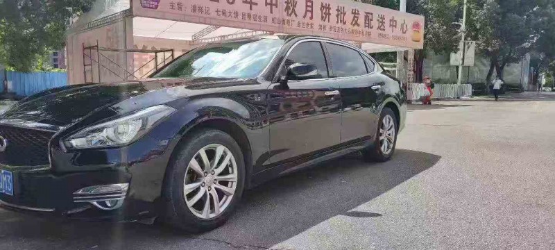 保山17年英菲尼迪Q702