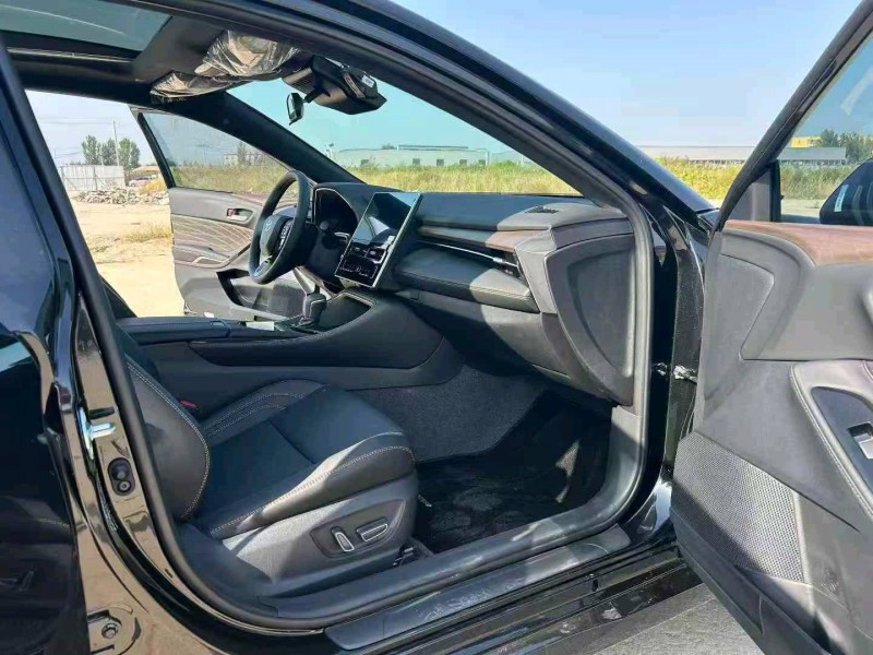 唐山25年丰田亚洲龙6