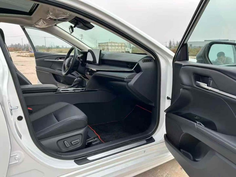 秦皇岛25年丰田凯美瑞6