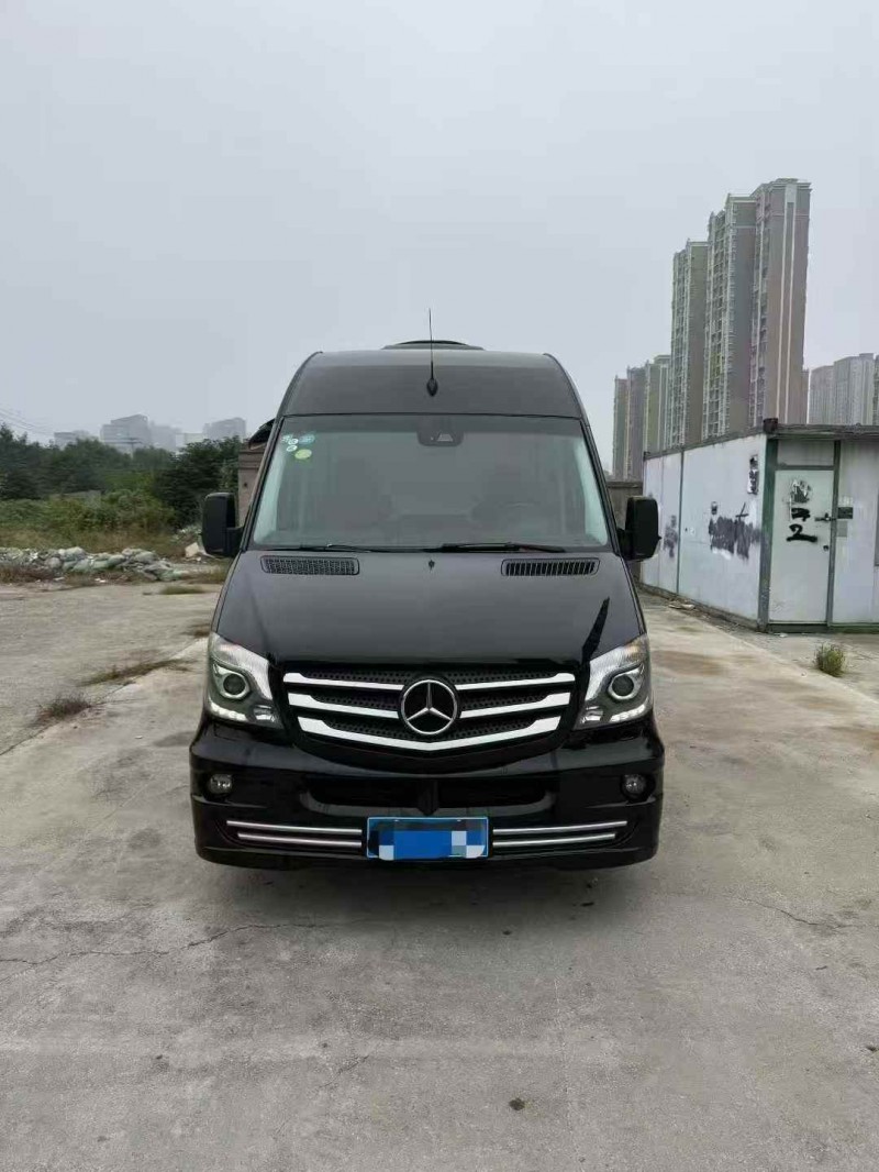 枣庄18年奔驰斯宾特1