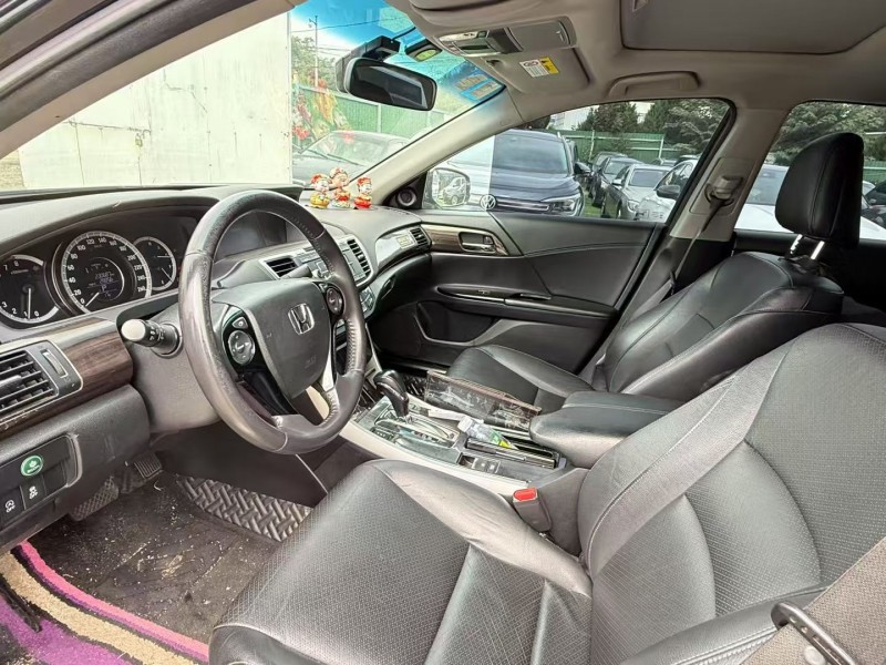 沧州17年本田雅阁4