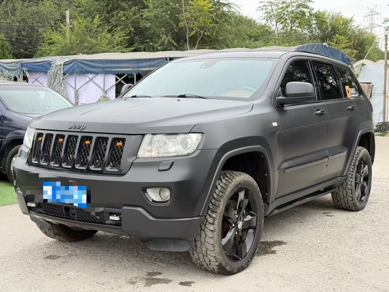 沧州13年Jeep大切诺基2