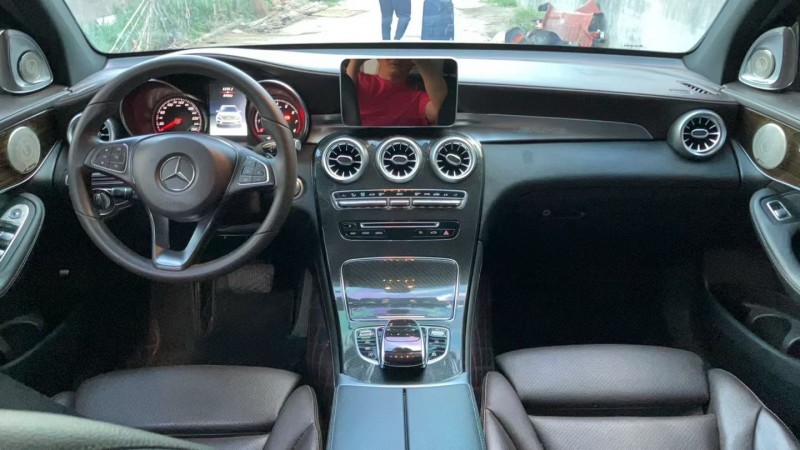 青岛17年奔驰GLC4