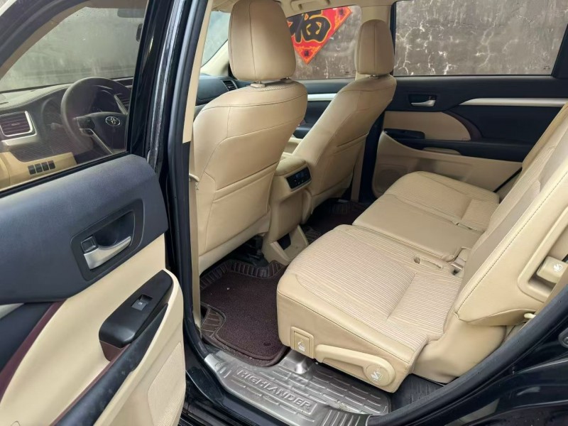 青岛17年丰田汉兰达5