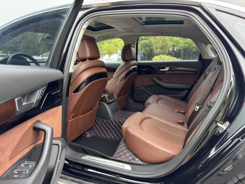 盐城16年奥迪A8L5