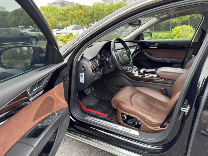 盐城16年奥迪A8L6