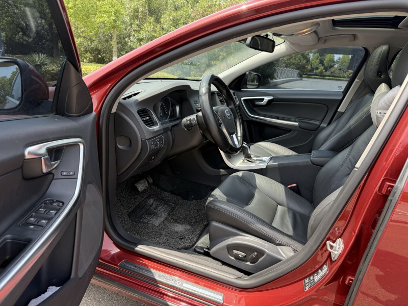 盐城14年沃尔沃S60L5