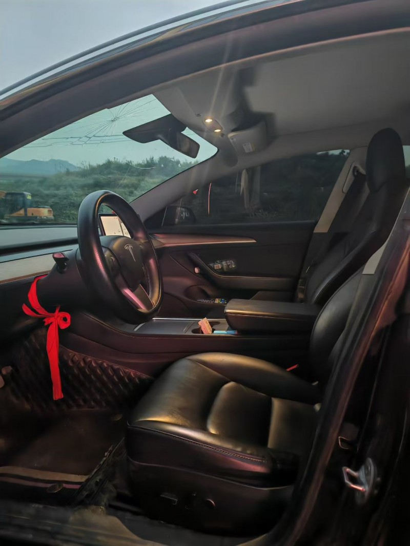 南昌21年特斯拉MODEL 36