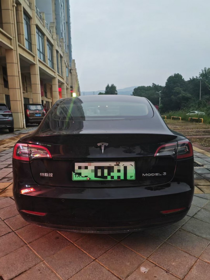 南昌21年特斯拉MODEL 39
