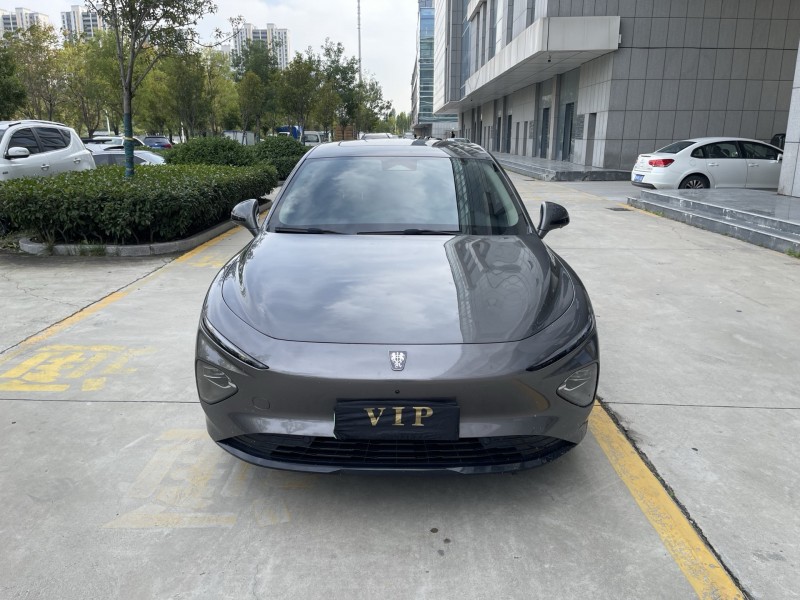 济宁24年荣威D71