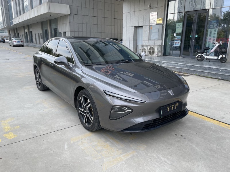 济宁24年荣威D73