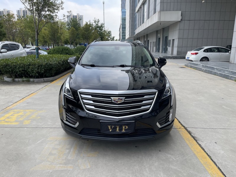 济宁19年凯迪拉克XT51