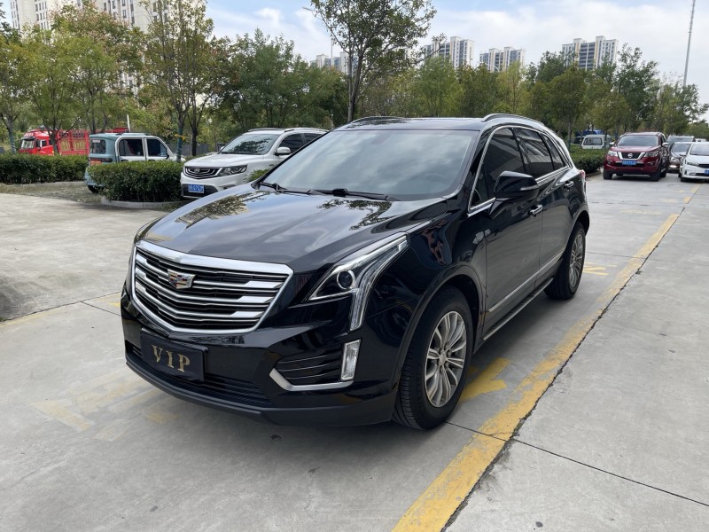 济宁19年凯迪拉克XT53