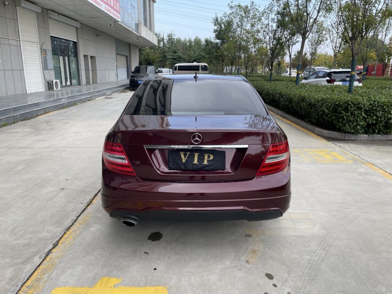 济宁14年奔驰C9