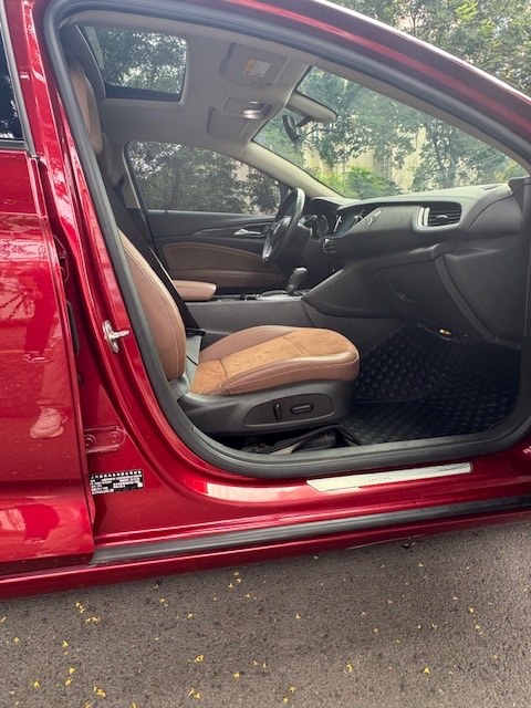 芜湖18年别克君威8