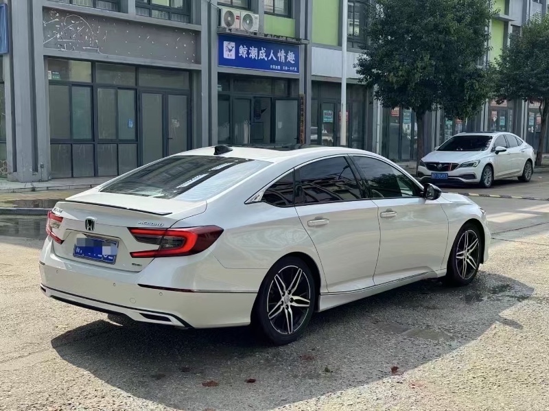 聊城22年本田雅阁6