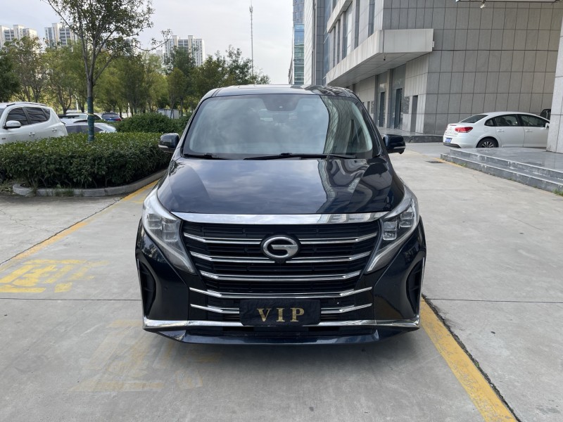 济宁23年传祺M81