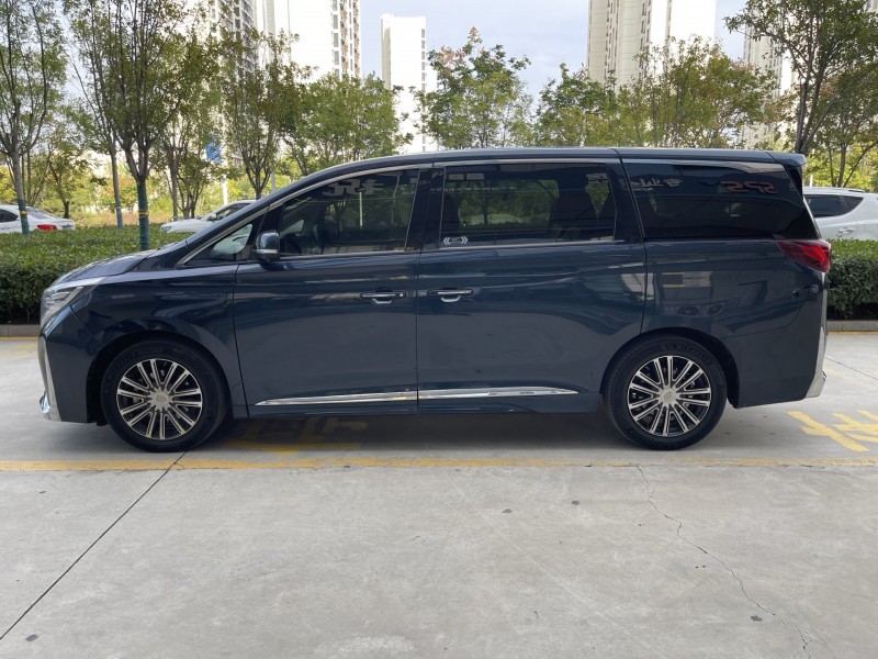 济宁23年传祺M87