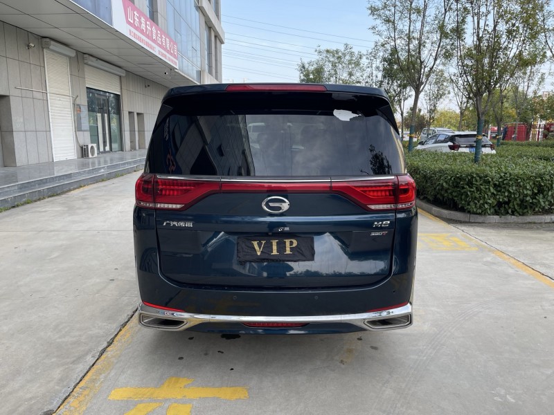 济宁23年传祺M89