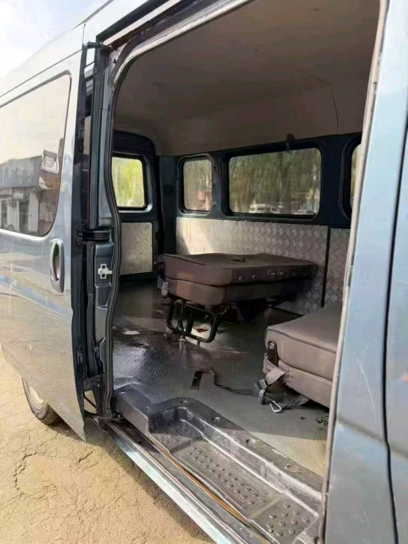 滨州22年东风御风8