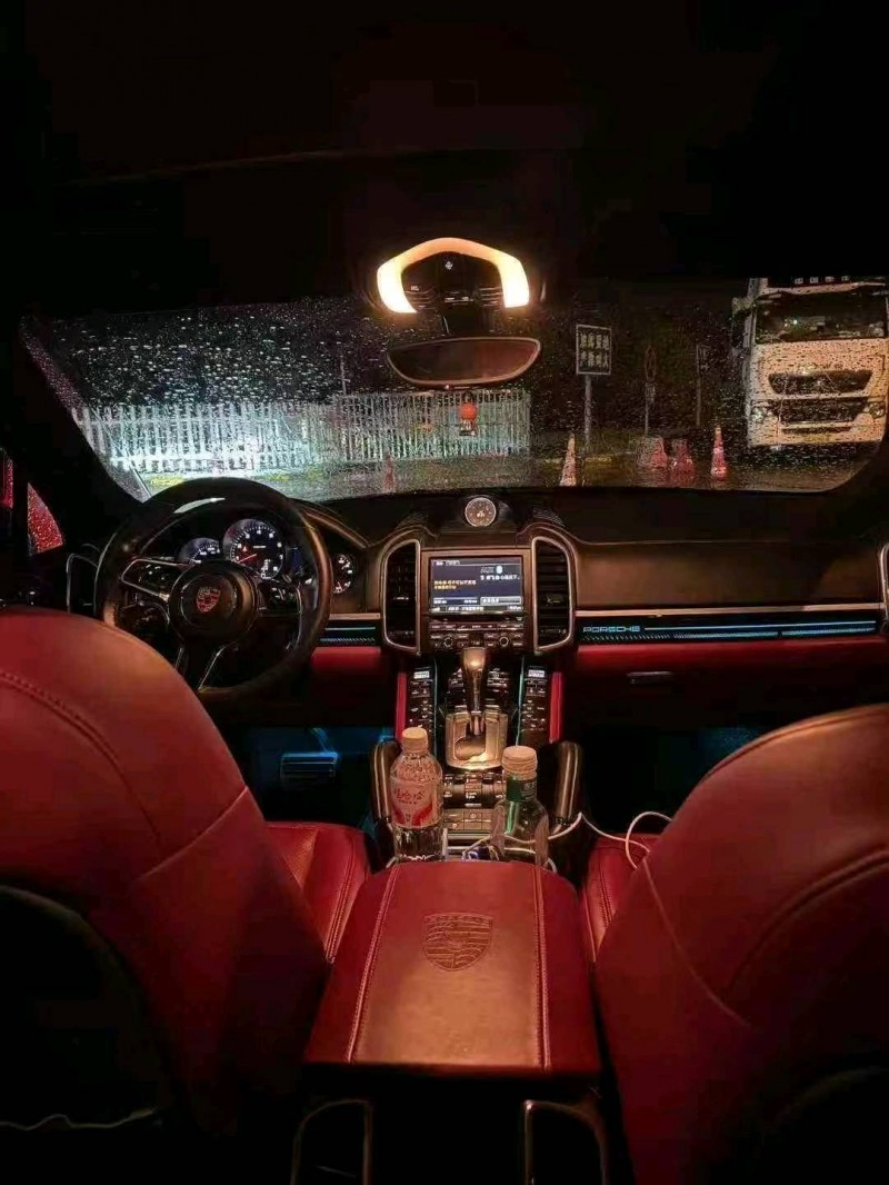 滨州15年保时捷卡宴7