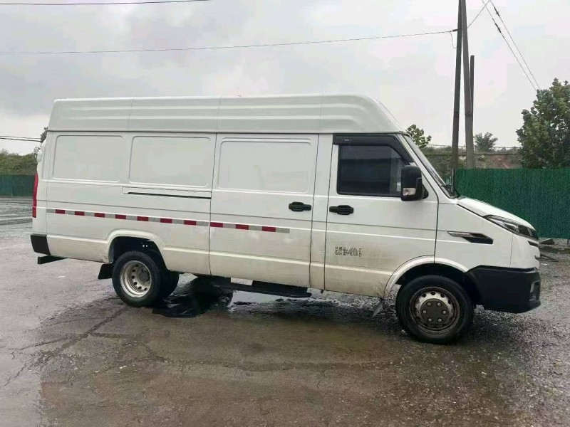 滨州24年依维柯得意7