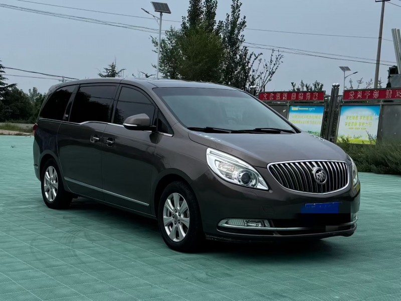 青岛15年别克GL82