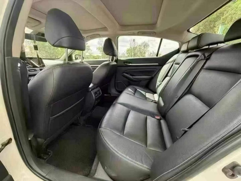 东莞21年日产天籁5