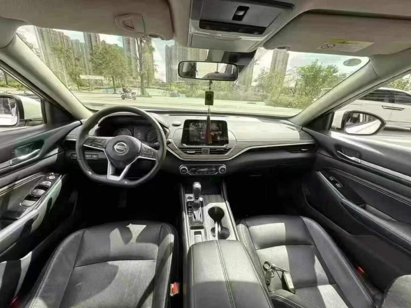 东莞21年日产天籁6