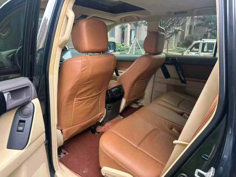 徐州16年丰田普拉多3