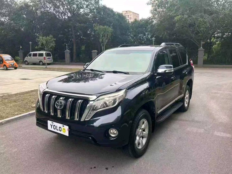 徐州16年丰田普拉多8