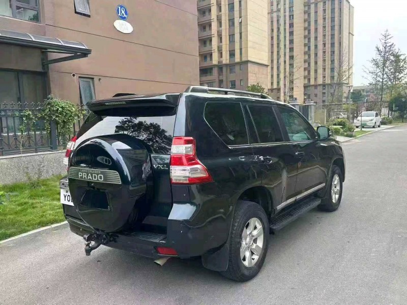 徐州16年丰田普拉多9