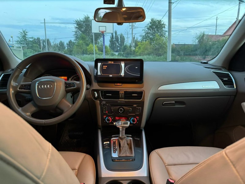 青岛13年奥迪Q54