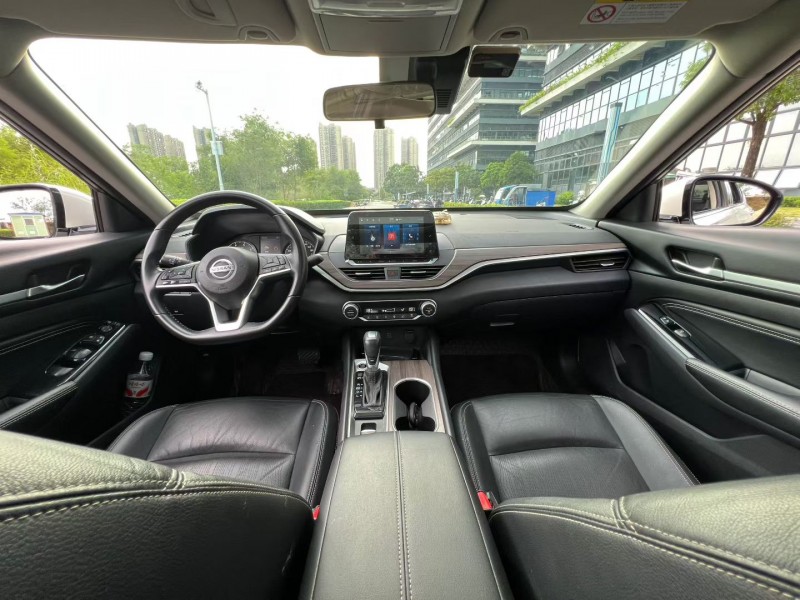 东莞22年日产天籁4