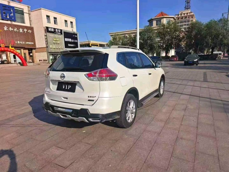 沧州16年日产奇骏5