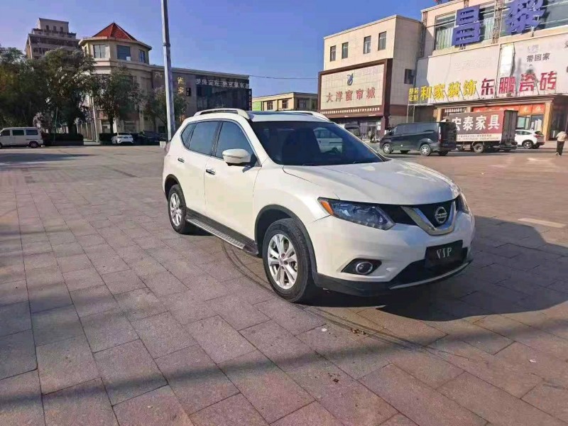 沧州16年日产奇骏6