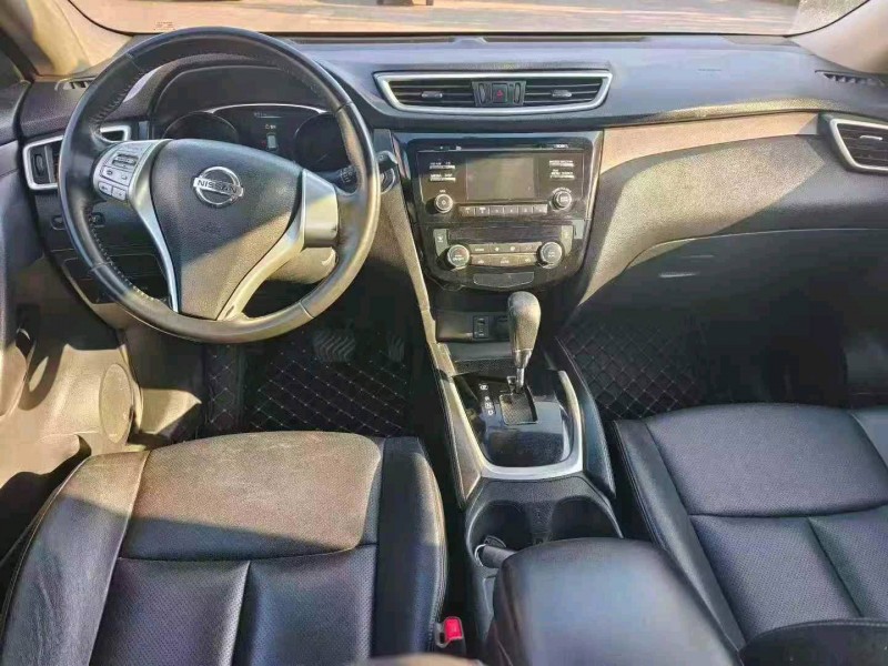 沧州16年日产奇骏8