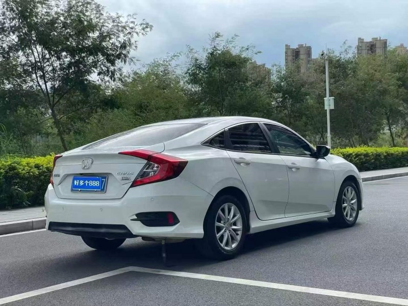 东莞18年本田思域8