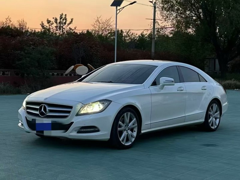 青岛14年奔驰CLS3