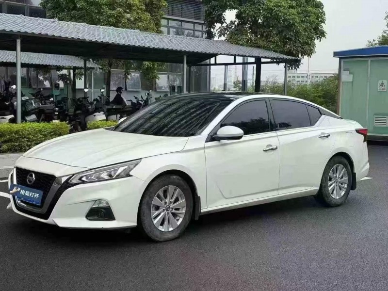 东莞20年日产天籁3
