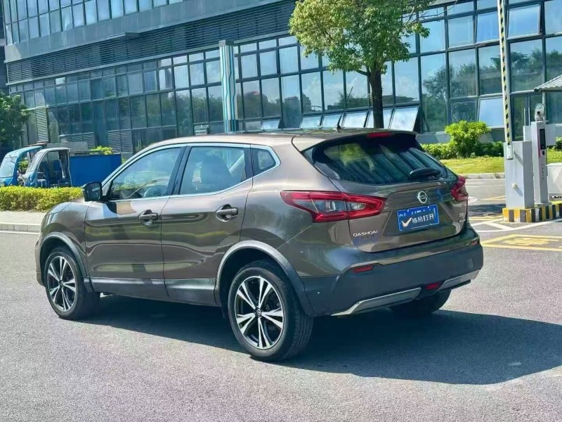 东莞20年日产逍客8