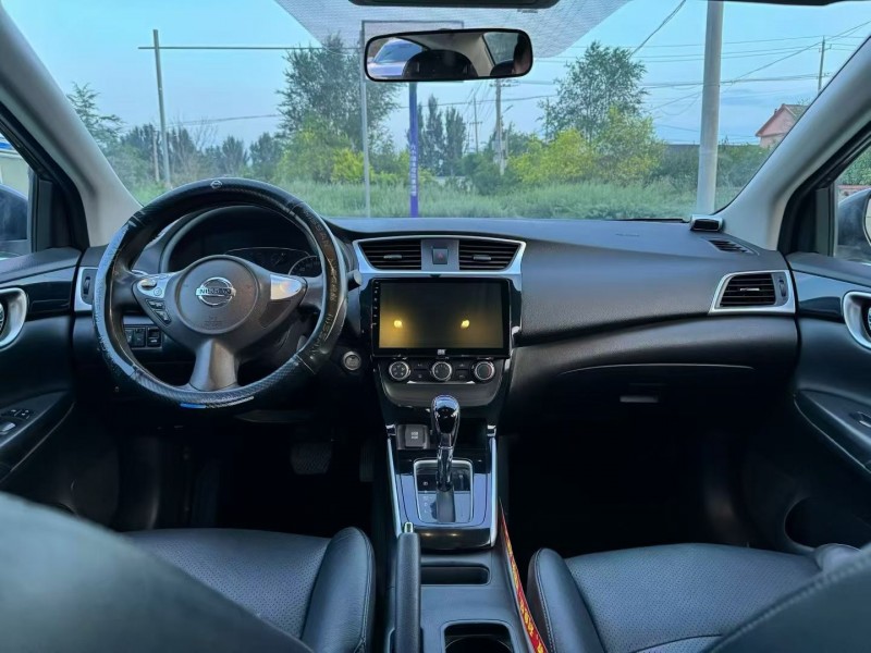 青岛16年日产轩逸4