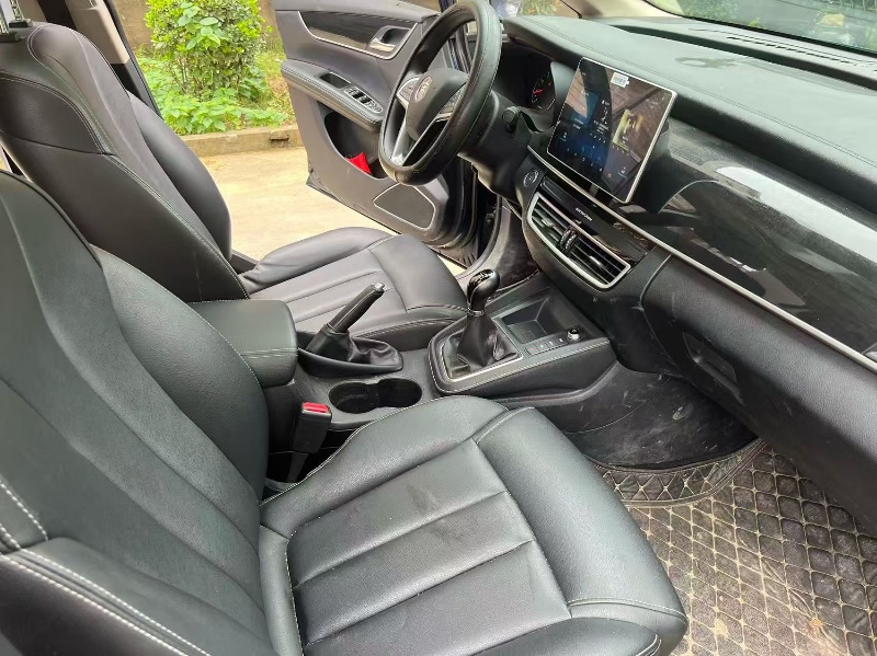 襄阳19年比亚迪宋MAX5