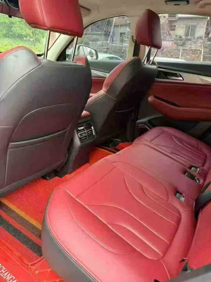 景德镇22年长安汽车CS855