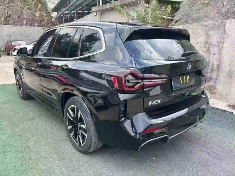 岳阳24年宝马IX37