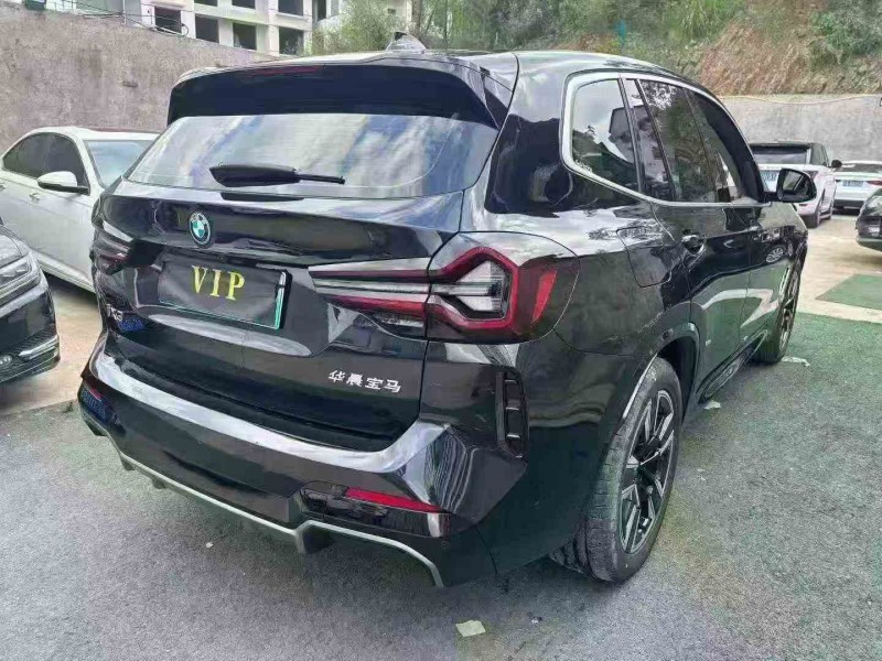 岳阳24年宝马IX38